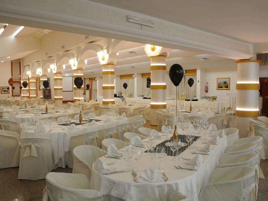 Kiris Hotel