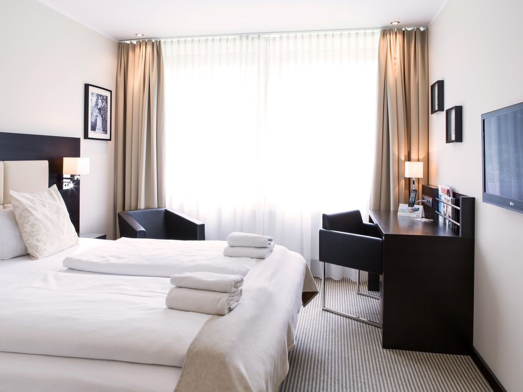 Zi Hotel & Lounge
