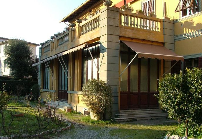 Antica Piazza dei Miracoli B&B