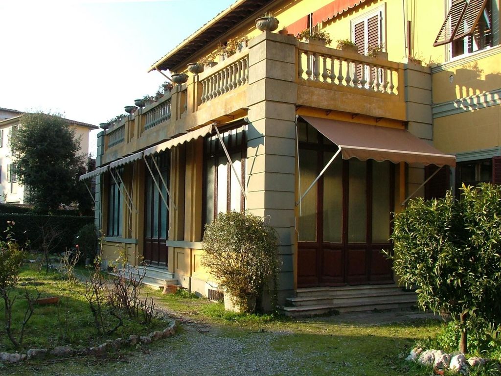 Antica Piazza dei Miracoli B&B