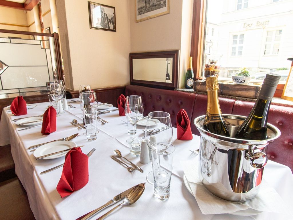 Pension und Brasserie zu Gutenberg
