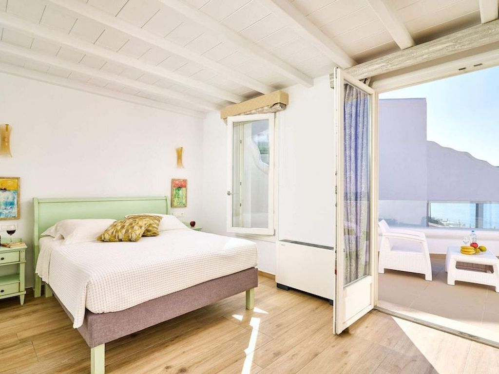 Arte & Mare Elia Luxury Suites & Idolio Vllas