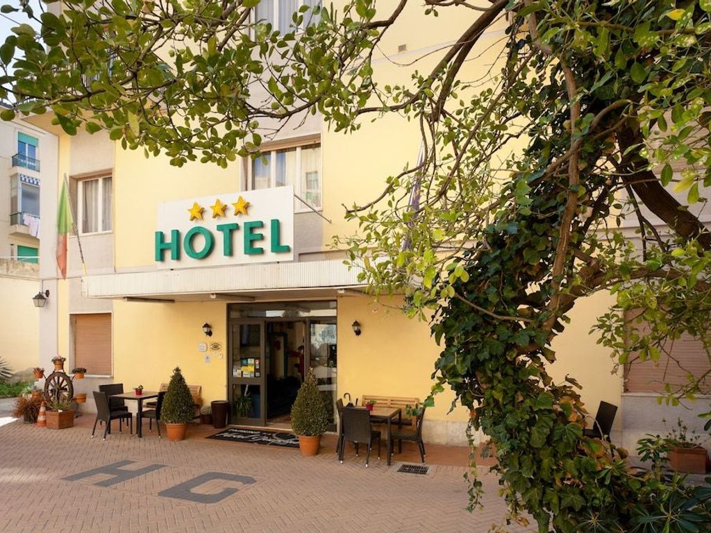 Parking Hotel Giardino