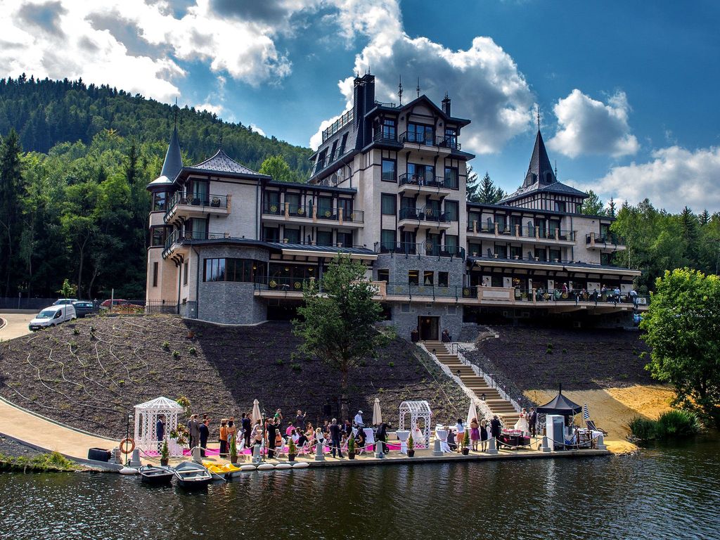 Retro Riverside Wellness Resort
