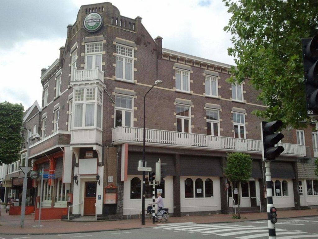 Corona Zeist