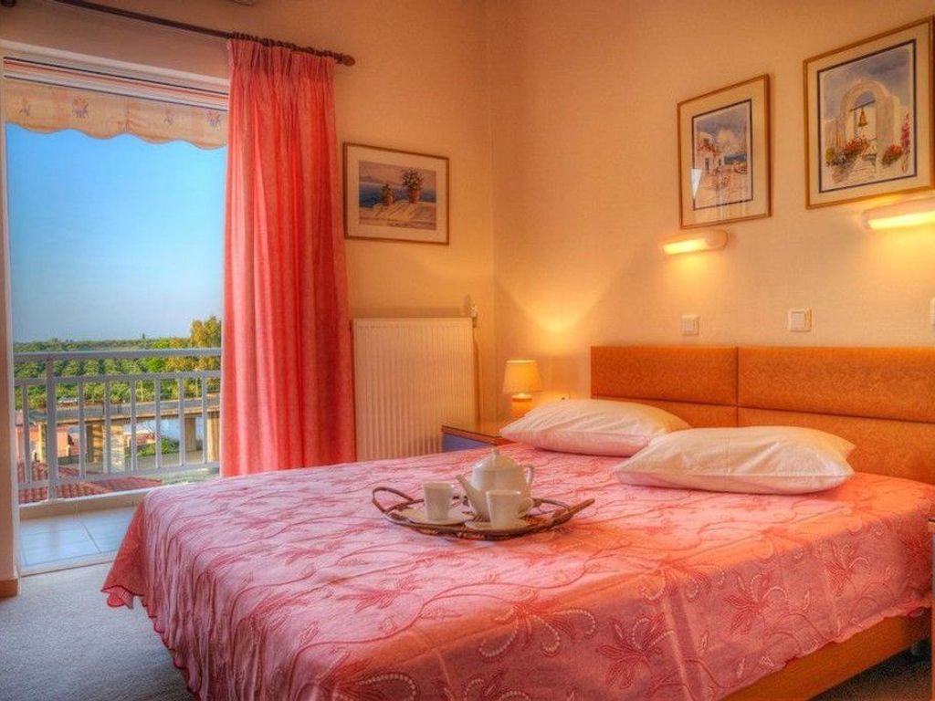Taxiarhis Hotel