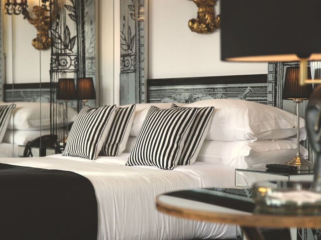 Teatro Boutique Rooms & Suites