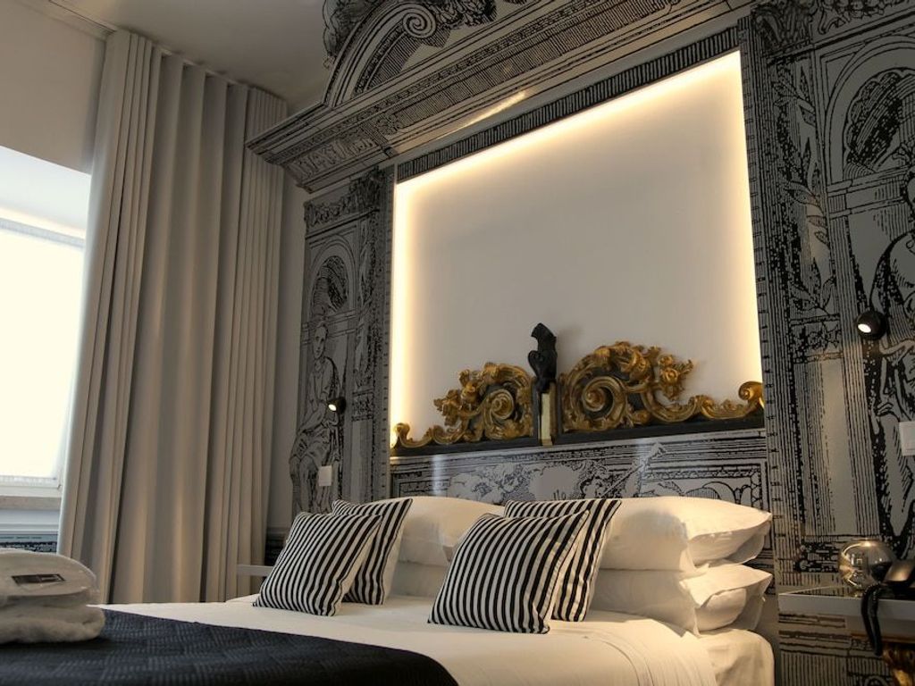 Teatro Boutique Rooms & Suites