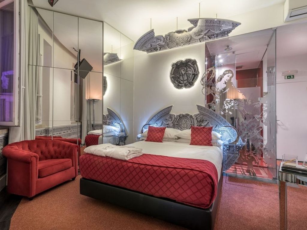 Teatro Boutique Rooms & Suites