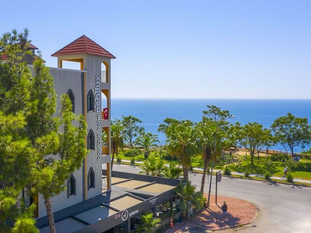 Nebilux Hotel