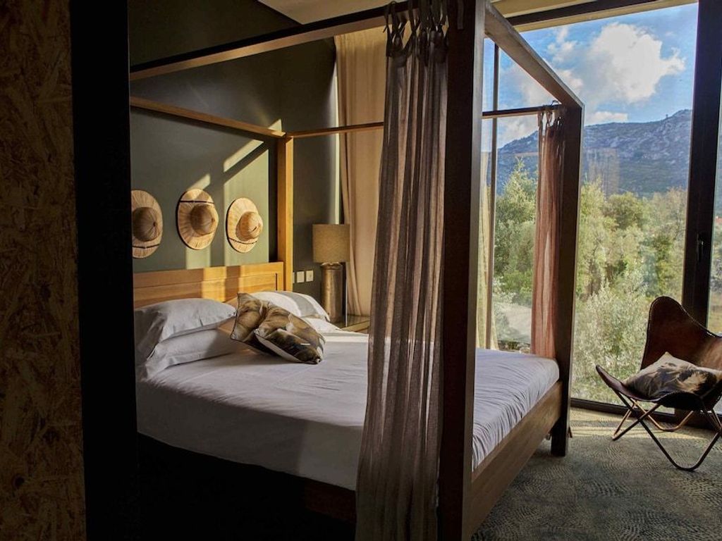 Cooking and Nature Emotional Hotel Emotional Hotel