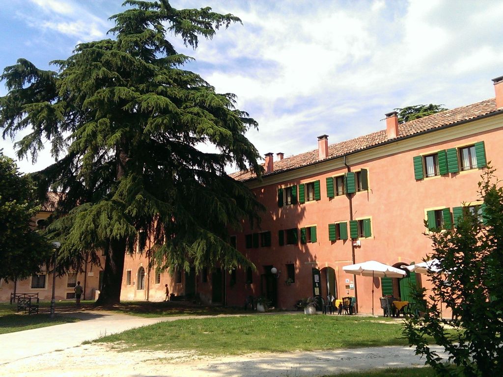 La Corte