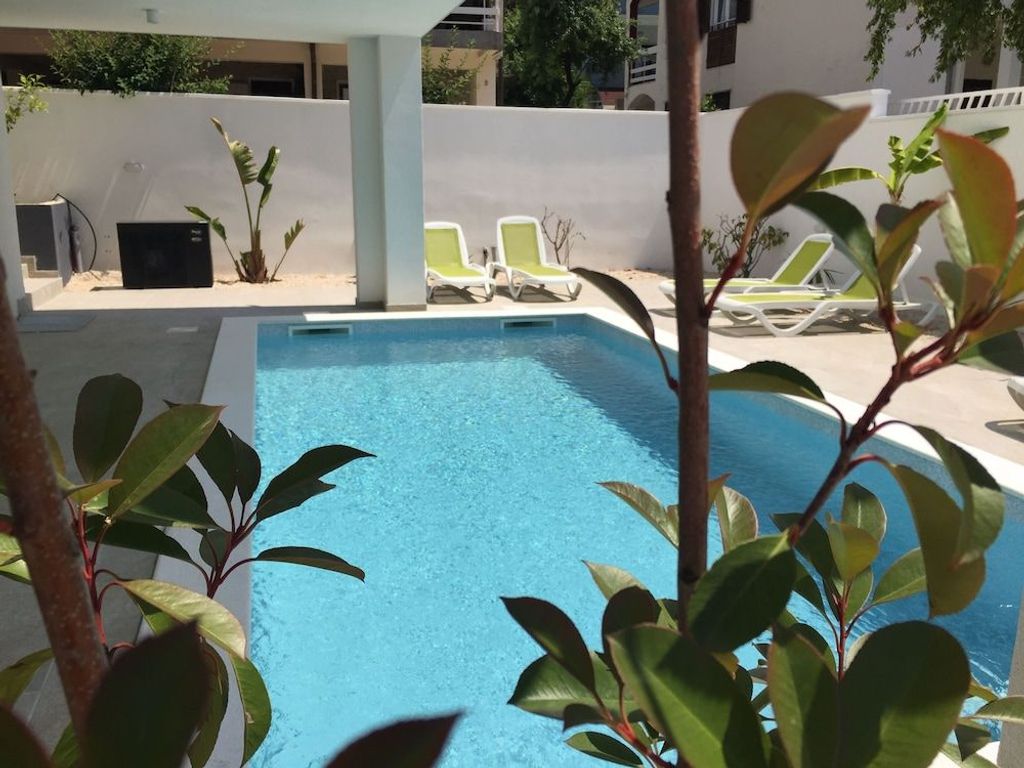 Diklo Beach Rooms
