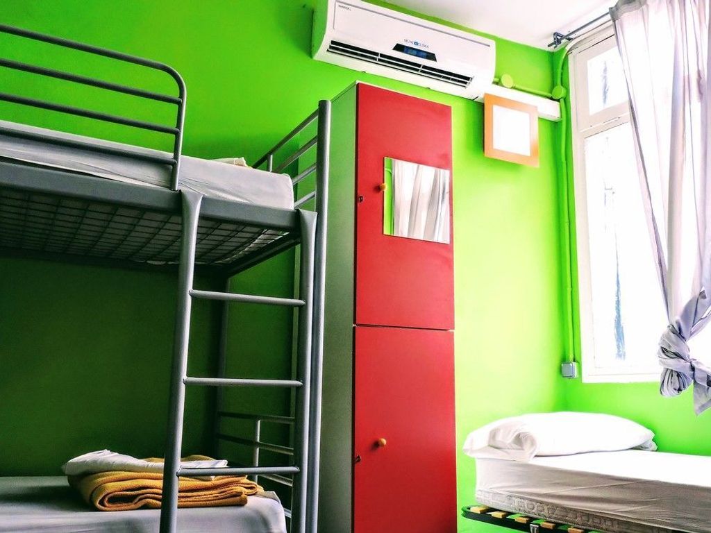 Yellow Nest Hostel Barcelona