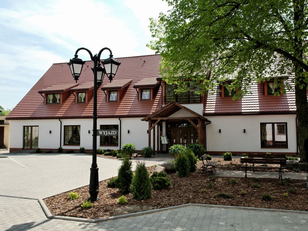 Folwark Restauracja & Hotel