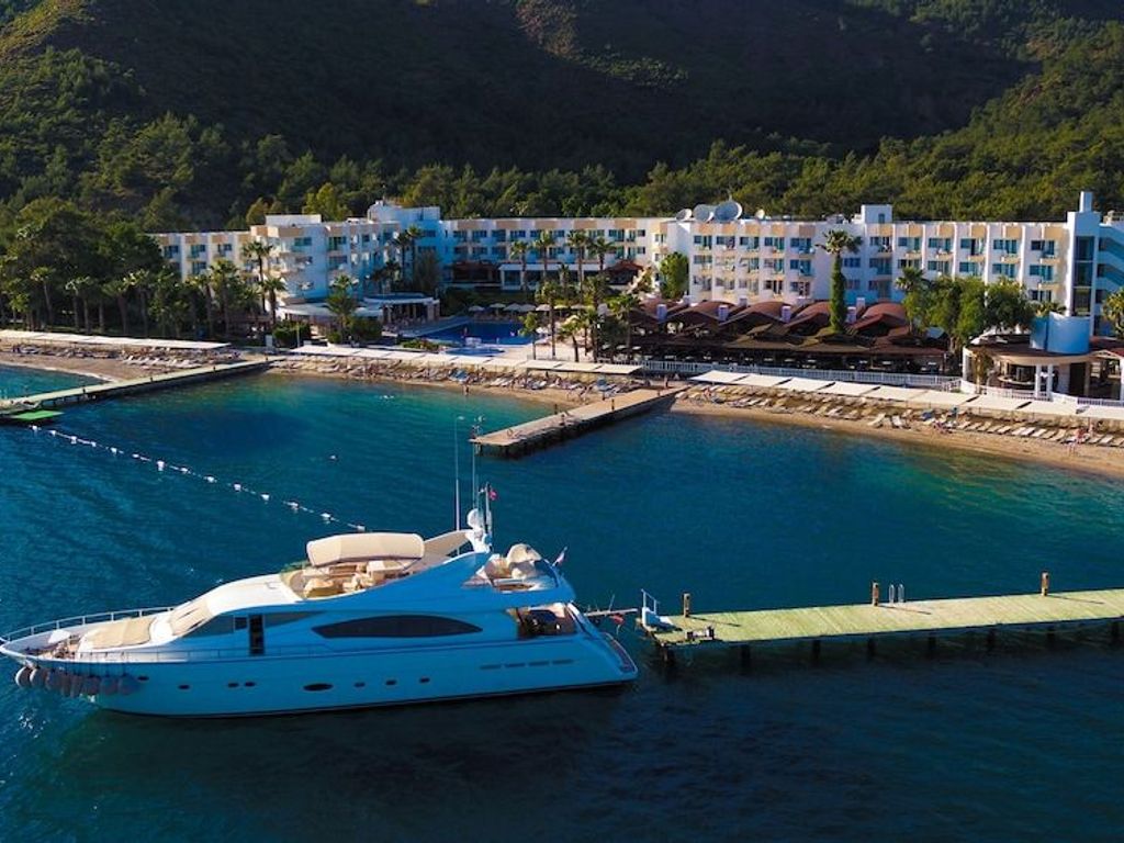 Fortezza Beach Resort