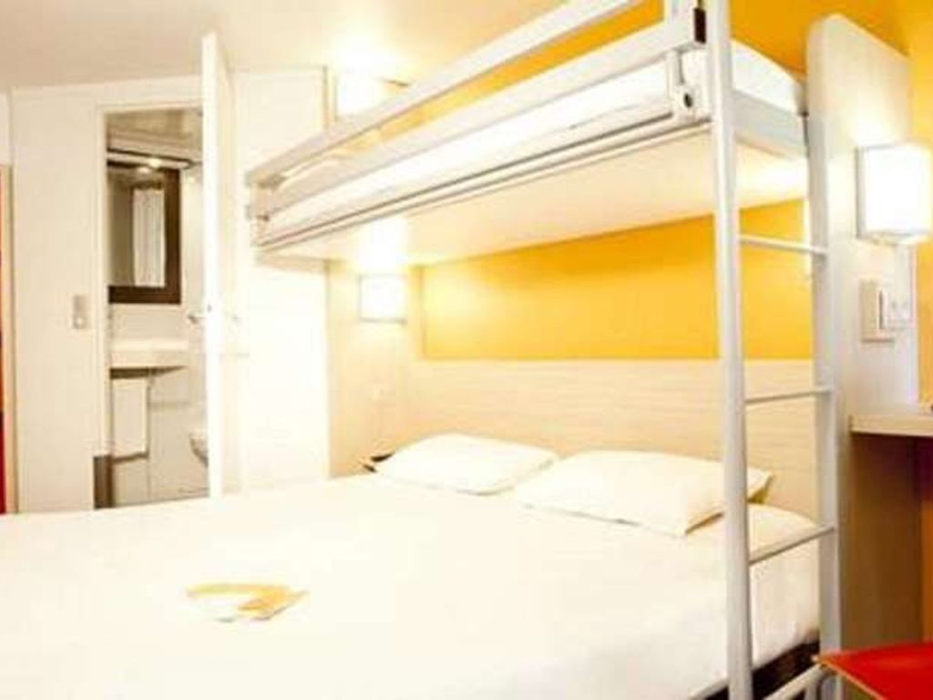 PREMIERE CLASSE CAEN EST - Mondeville Mondeville