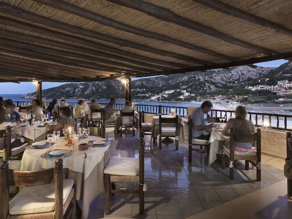 Club Hotel