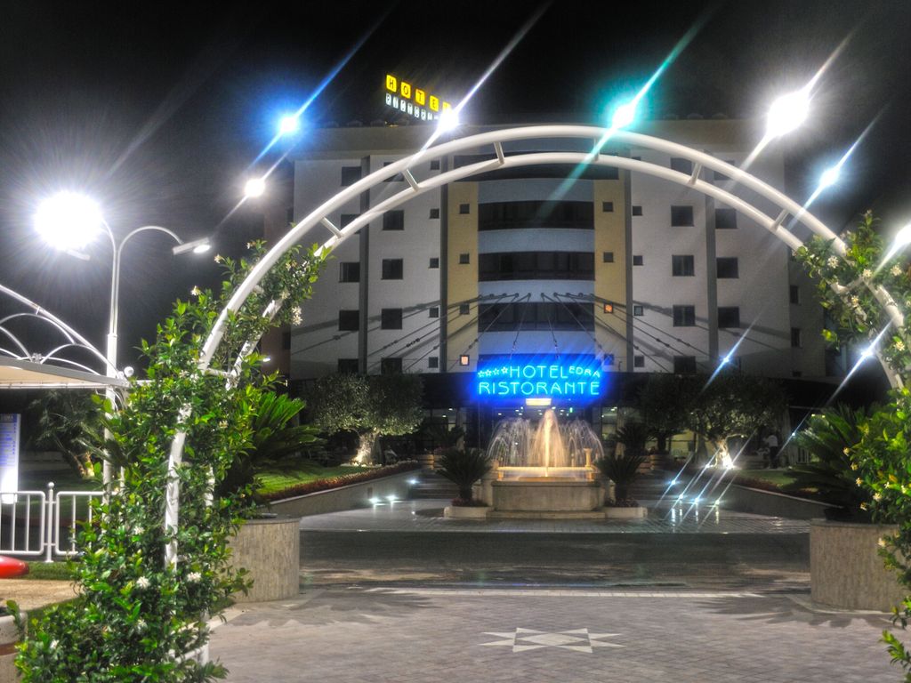 Edra Palace Hotel