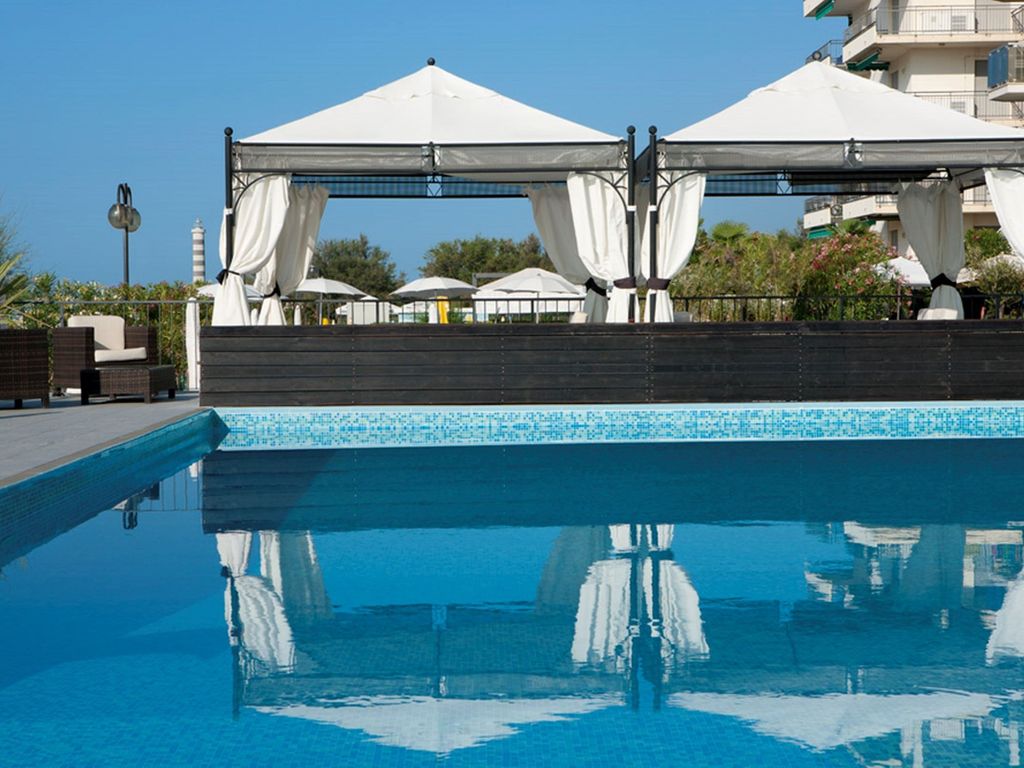 Victoria Prestige
