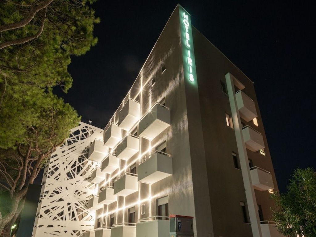 Hotel Iris