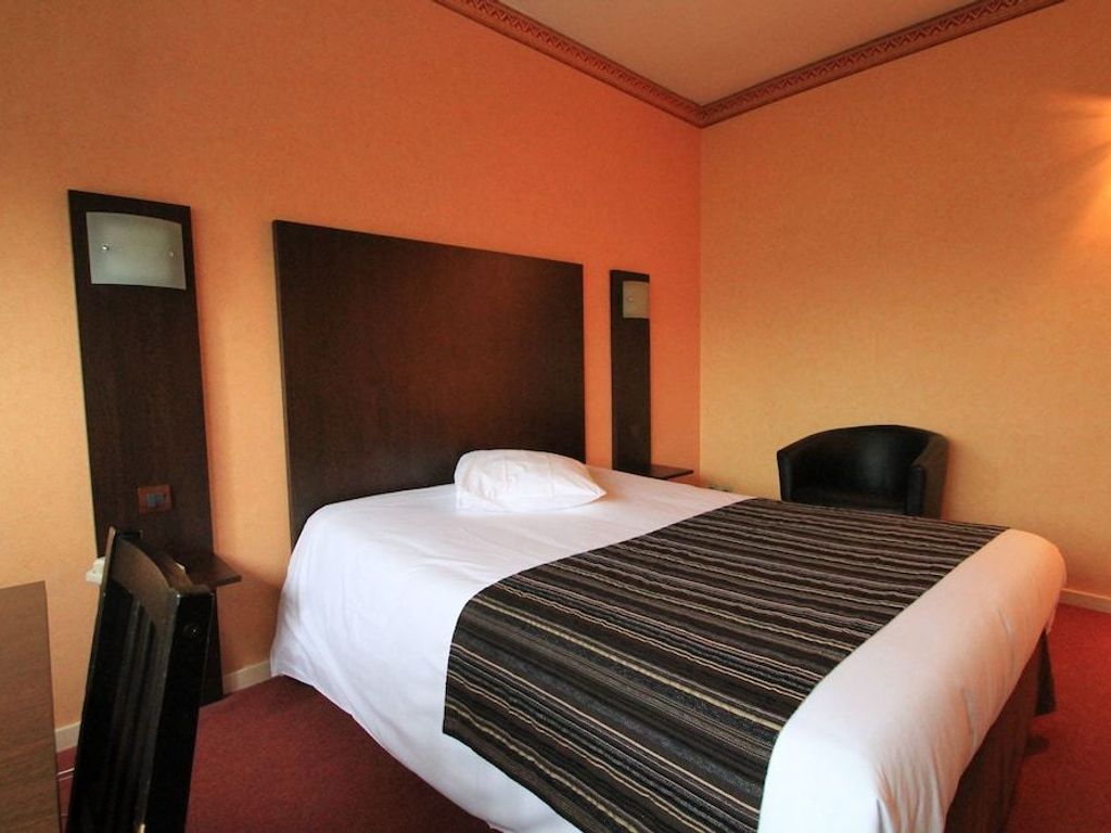 Adonis Lyon Est Hôtel Artys