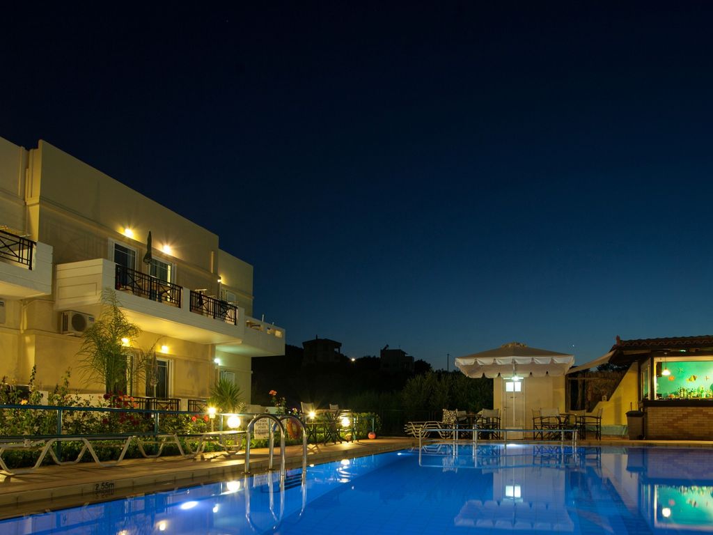 Niriides Hotel Apartments Studios