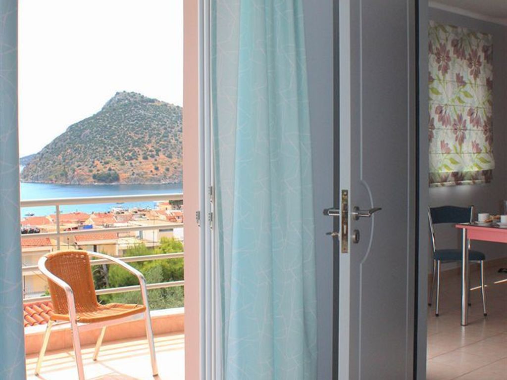 Amaryllis Hotel Apartments