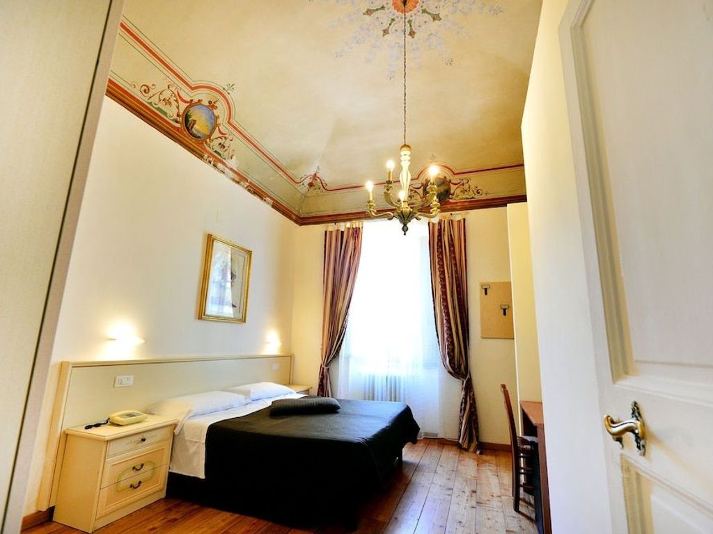 Hotel Iris