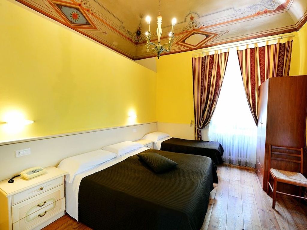 Hotel Iris