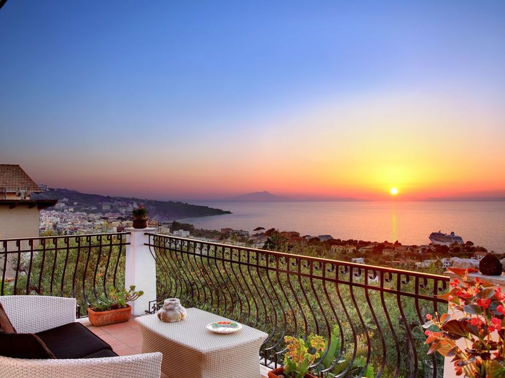 M Suites Sorrento