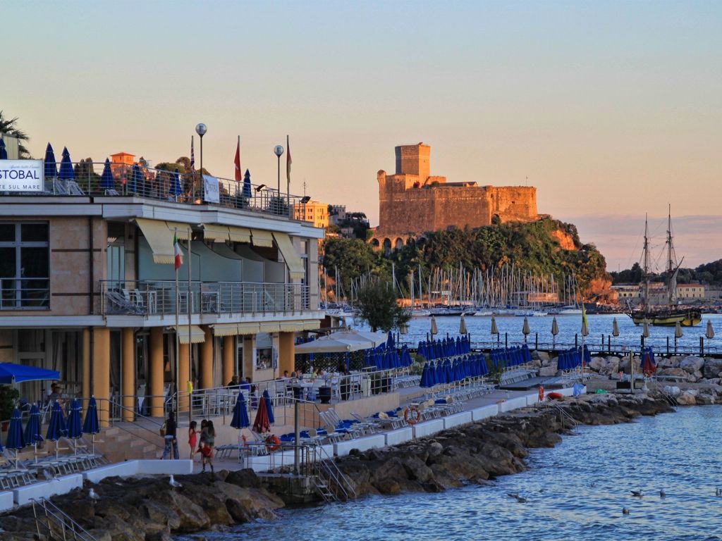 San Terenzo Hotel