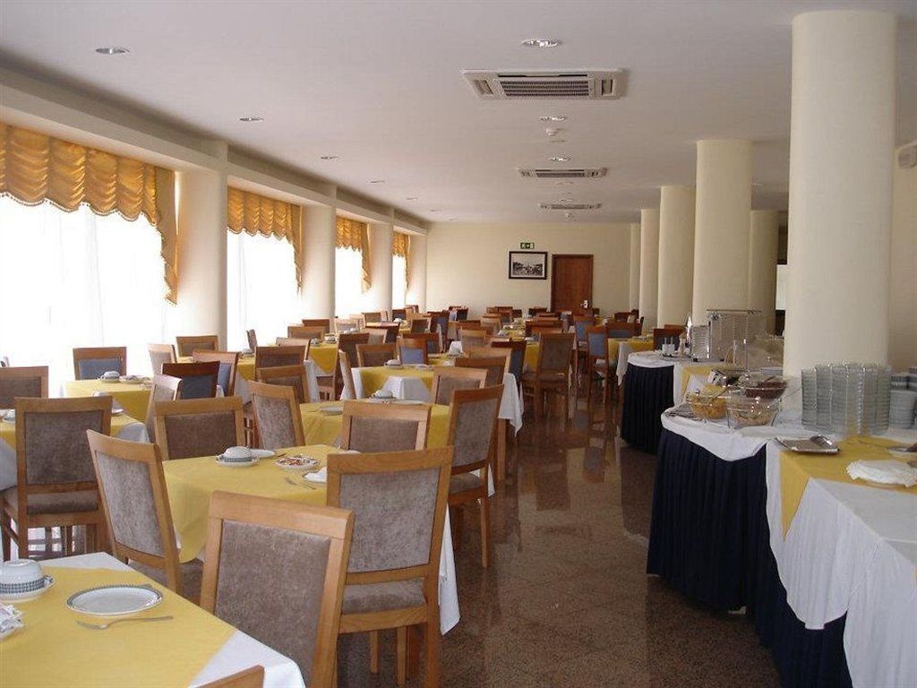 Hotel Caravelas