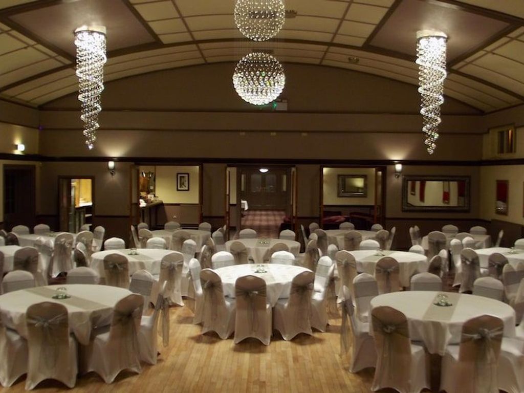 The Raven Hotel - Inn