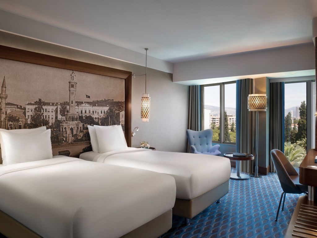 Renaissance Izmir Hotel