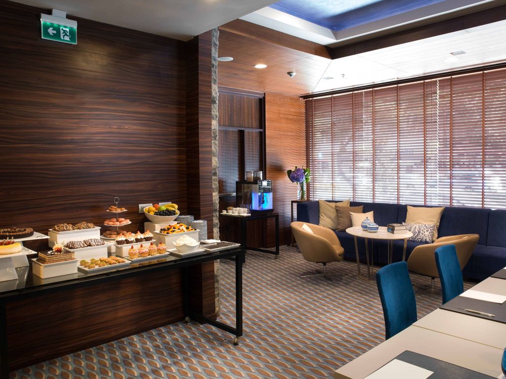 Renaissance Izmir Hotel
