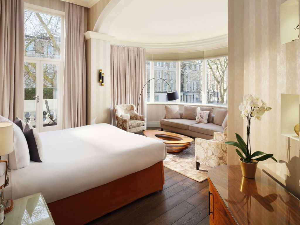 Hotel Xenia Autograph Collection