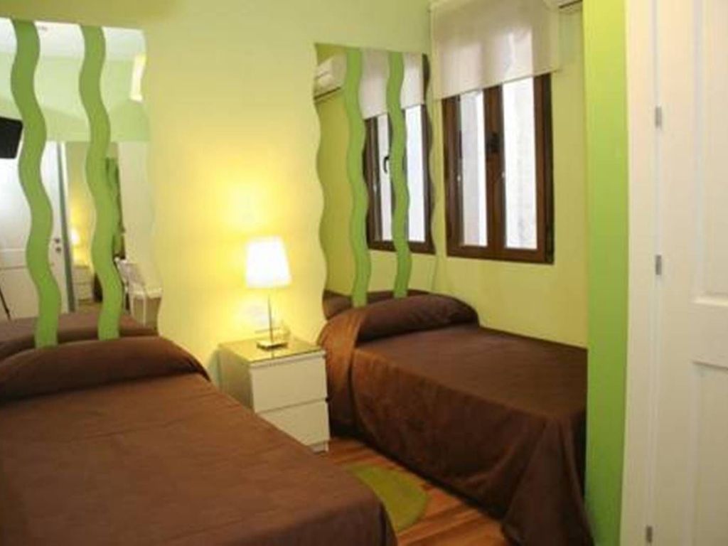 Room Pride Hostal
