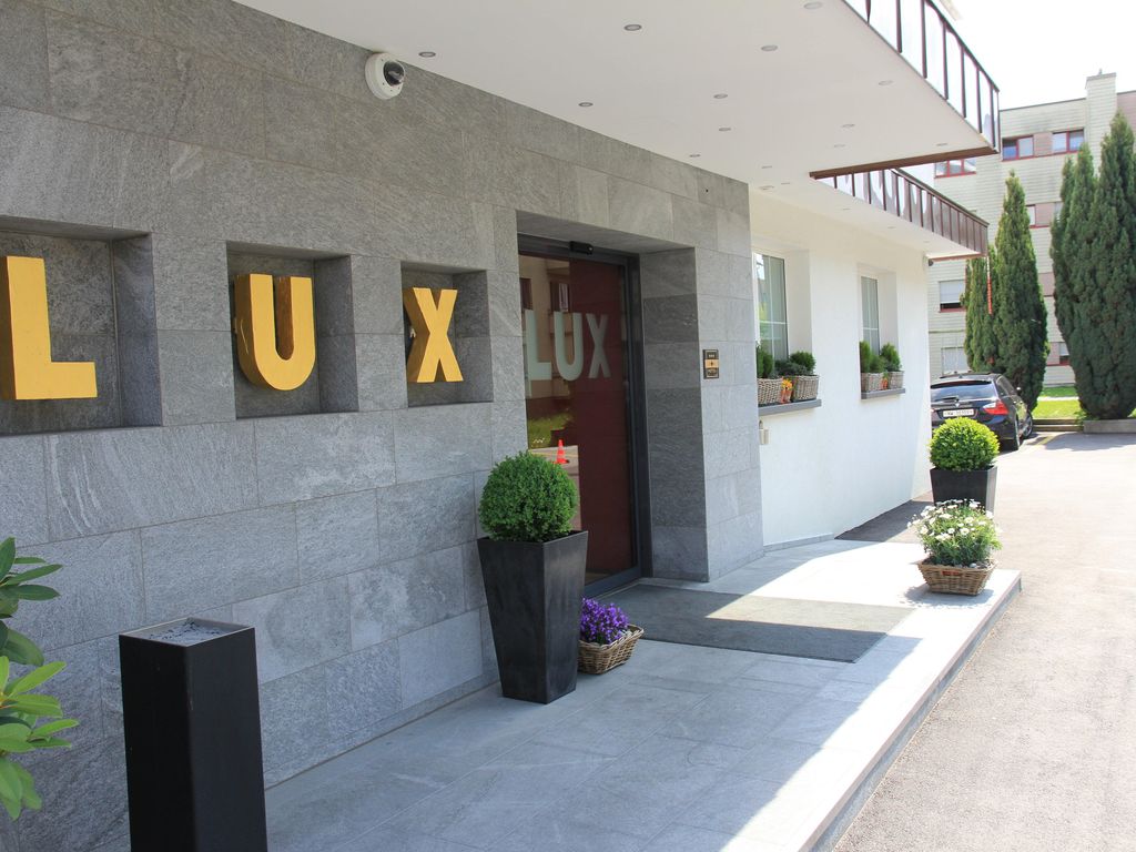 Lux