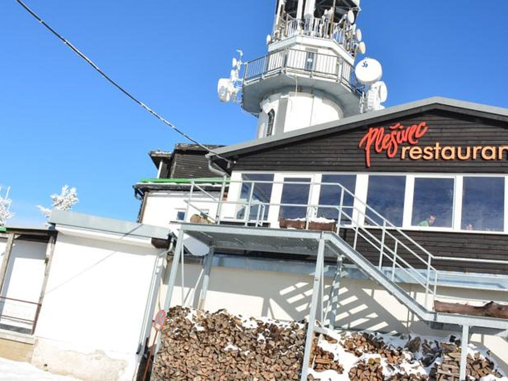Hotel Plešivec