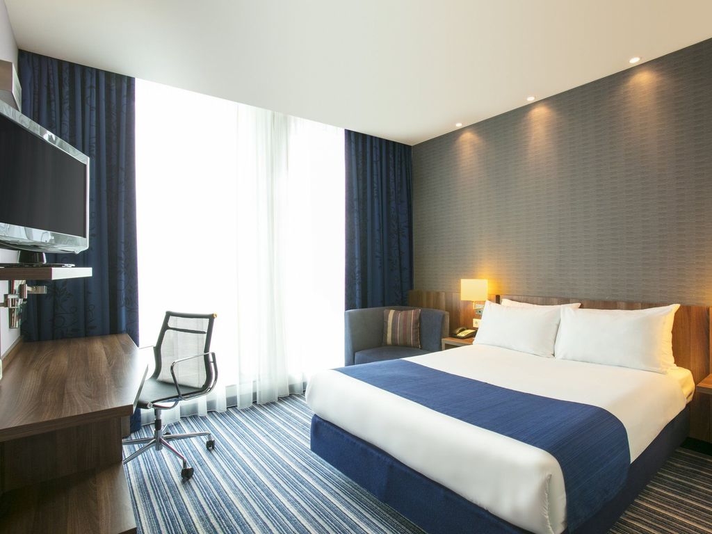 Holiday Inn Express ROTTERDAM - CENTRAL STATION by IHG