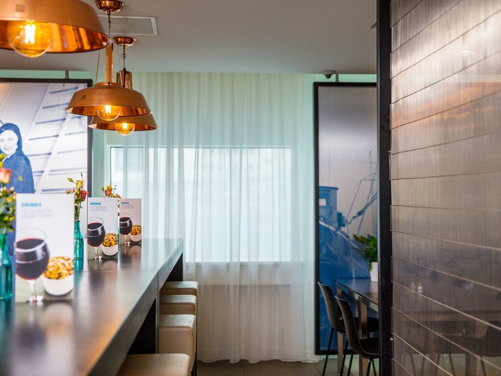 Holiday Inn Express ROTTERDAM - CENTRAL STATION by IHG