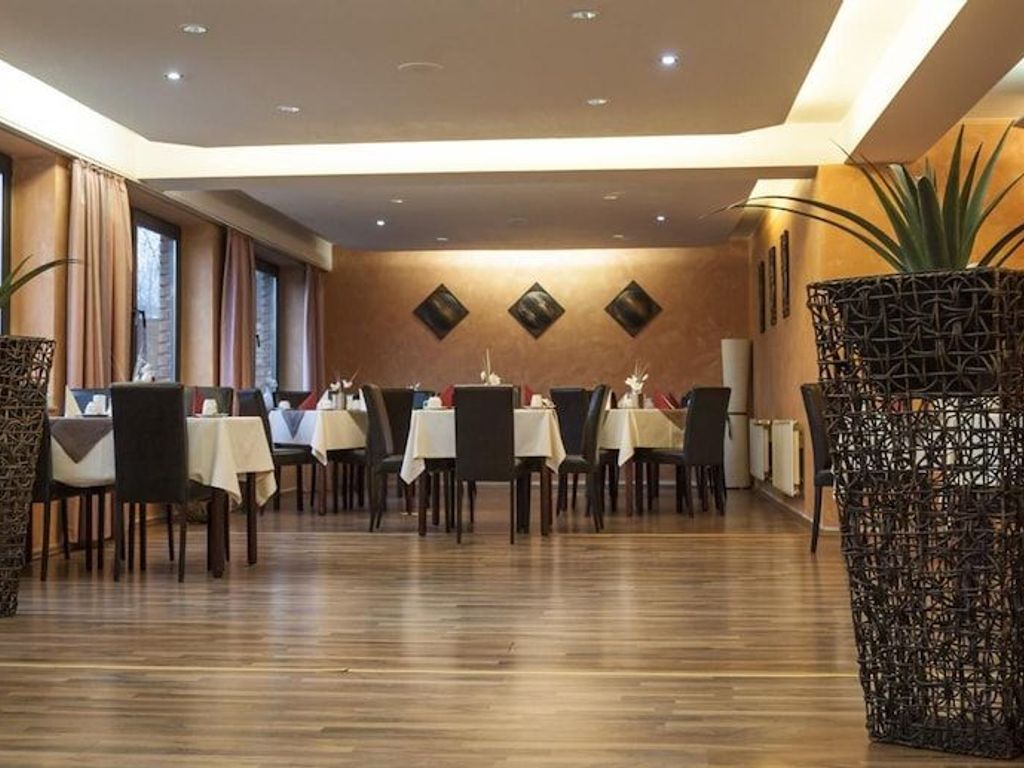 Stargaze Home Hotel