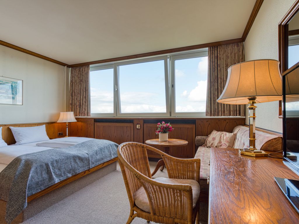 FF&E Hotel Dania