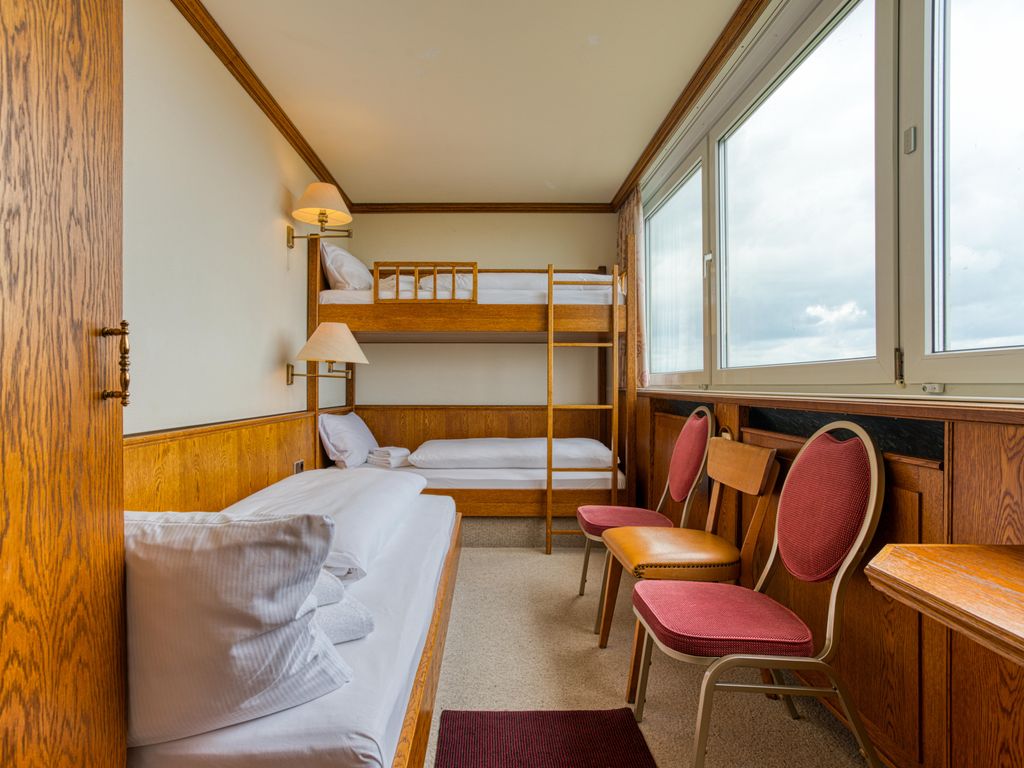 FF&E Hotel Dania