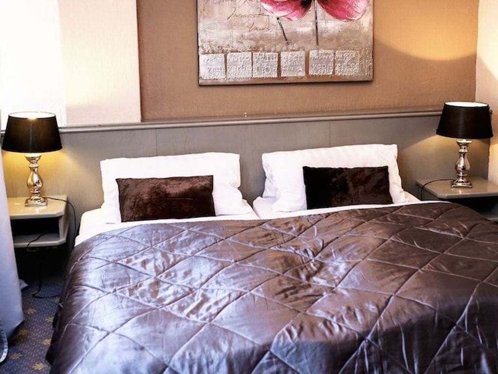 Hotel Lux