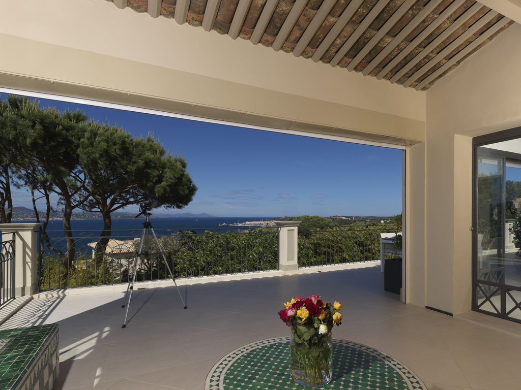 Althoff Villa Belrose