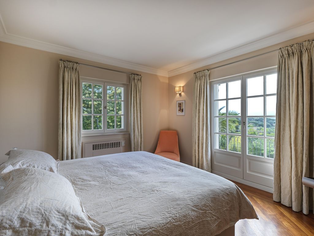 Althoff Villa Belrose