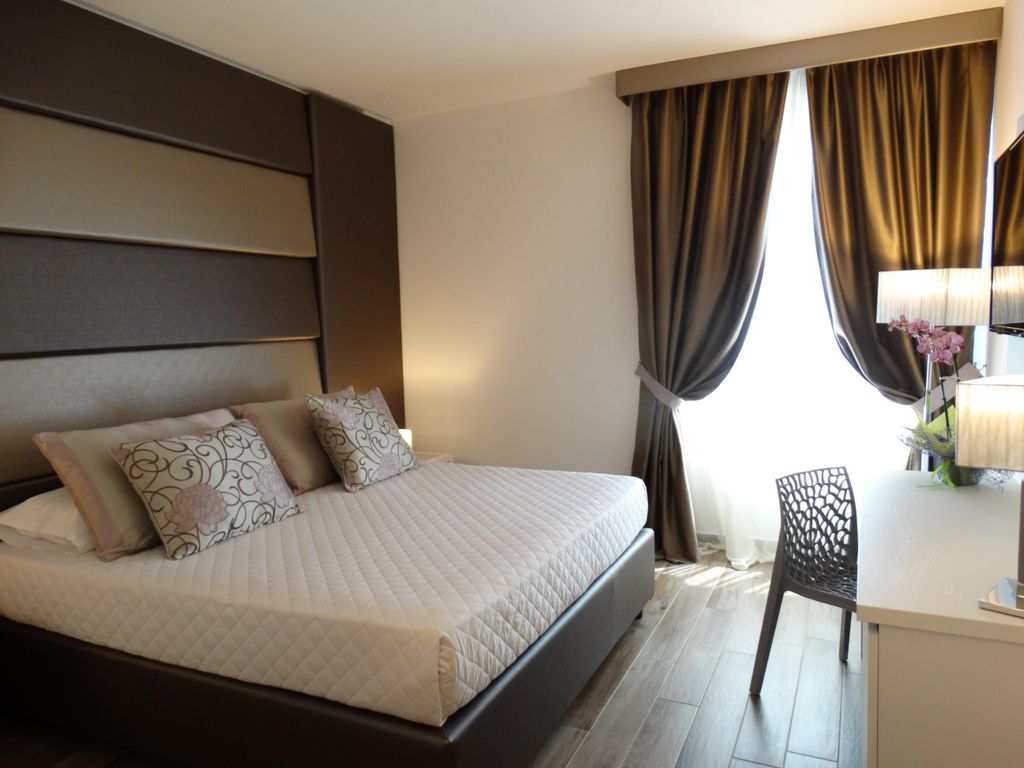 Toscana Ambassador Hotel