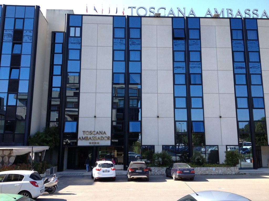 Toscana Ambassador Hotel